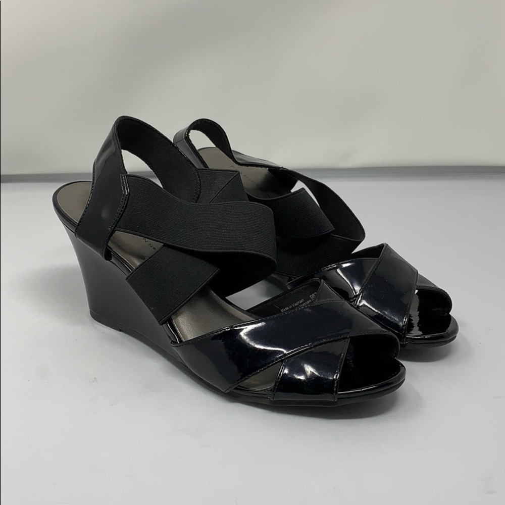 {Predictions}Sz7.5W Blk Patten Leather Heel